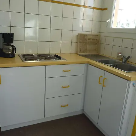 Lejlighed : 6 Pers Avec Terrasse, Parking Et Option Internet - Fr-1-387-159 *