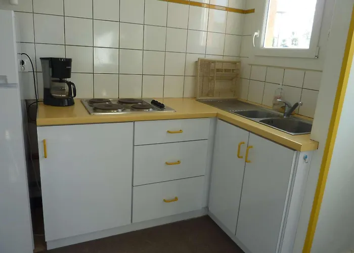 Апартаменты : 6 Pers Avec Terrasse, Parking Et Option Internet - Fr-1-387-159 *